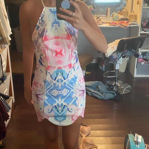 LF Dress - Picture 2 of 3